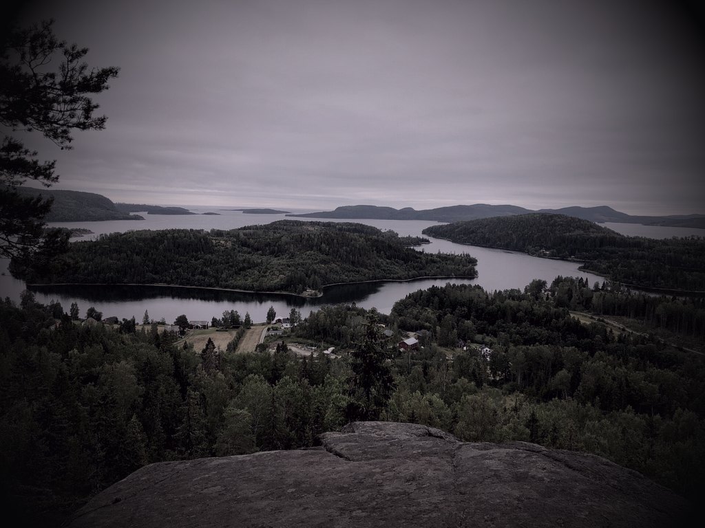 Rödklitten hillfort ridge, Nordingrå